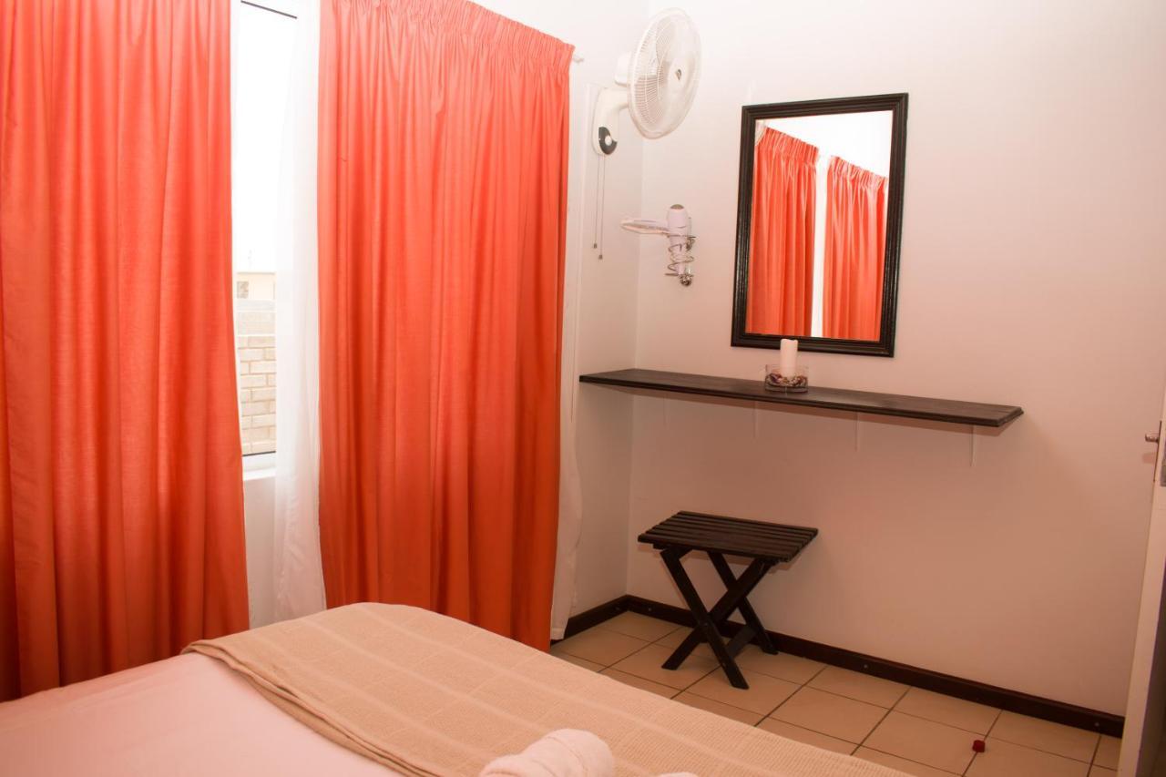 Tina'S Bed And Breakfast Swakopmund Kültér fotó